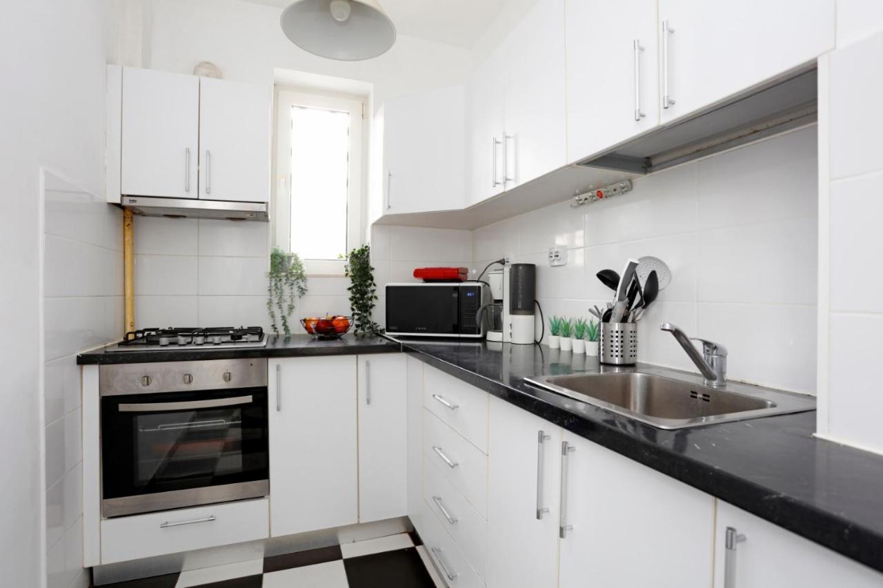 Rico'S 3 Bedroom City Center Apartment Bükreş Dış mekan fotoğraf